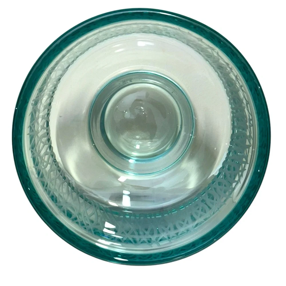 Elegant Glass Vase with‎ Frosted Design